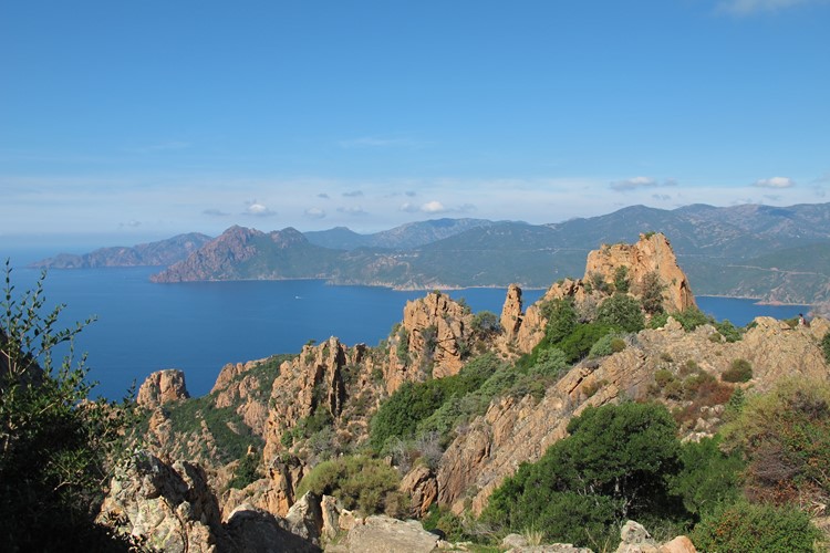 Korsika s pohodovou nebo horskou turistikou