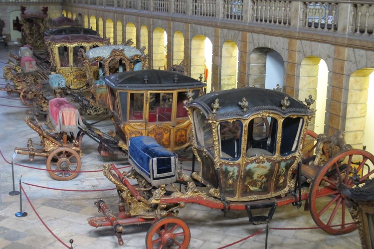 8. den - Lisabon - muzeum kočárů