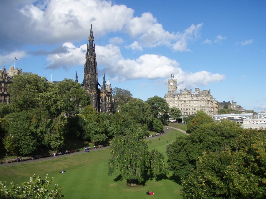 Edinburgh - Scotts Monument